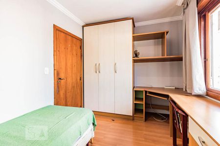 Casa de condomínio à venda com 240m², 3 quartos e 2 vagasDormitório