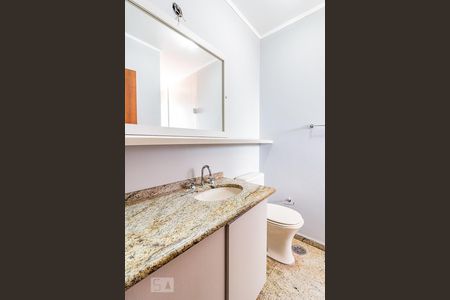 Casa de condomínio à venda com 240m², 3 quartos e 2 vagasbanheiro