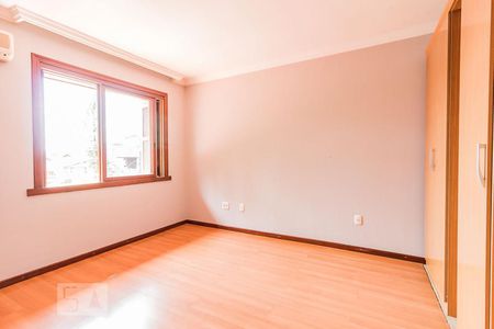 Casa de condomínio à venda com 240m², 3 quartos e 2 vagasDormitório3