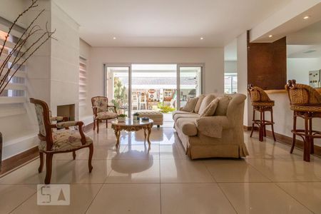 Sala de casa para alugar com 3 quartos, 330m² em Alphaville, Santana de Parnaíba