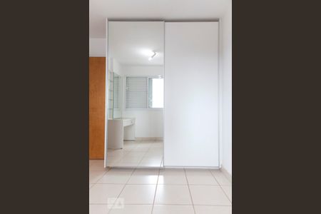 Apartamento para alugar com 98m², 3 quartos e 2 vagas Apartamento para alugar com 98m², 3 quartos e 2 vagasQuarto 3