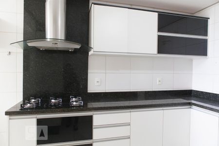 Apartamento para alugar com 98m², 3 quartos e 2 vagas Apartamento para alugar com 98m², 3 quartos e 2 vagasCozinha