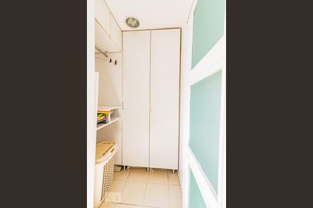 Apartamento à venda com 51m², 1 quarto e sem vagaDetalhe da area de serviço