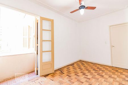 Dormitório de apartamento para alugar com 2 quartos, 64m² em Menino Deus, Porto Alegre