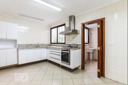Apartamento à venda com 180m², 4 quartos e 3 vagasCozinha