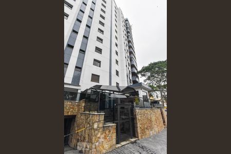 Apartamento à venda com 180m², 4 quartos e 3 vagasFachada