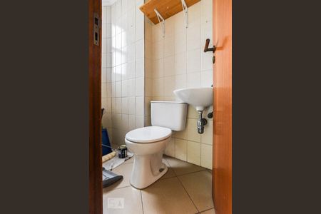 Apartamento à venda com 180m², 4 quartos e 3 vagasBanheiro de Serviço