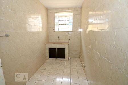 Cozinha de apartamento para alugar com 1 quarto, 56m² em Vista Alegre, Rio de Janeiro