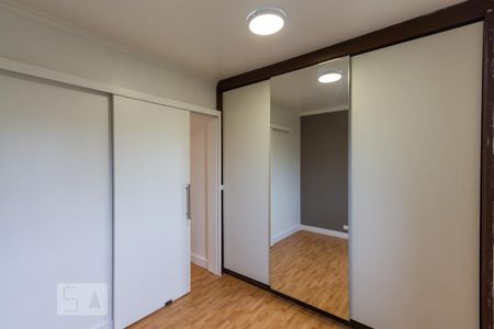 Quarto 1 de apartamento para alugar com 2 quartos, 57m² em Jardim Ampliação, São Paulo