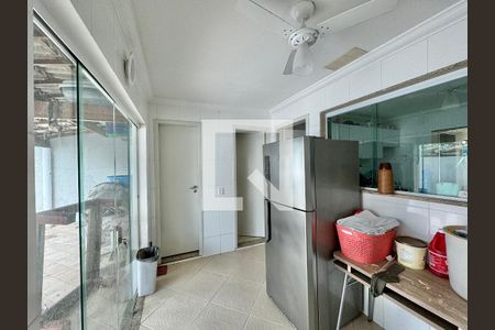 Casa de condomínio à venda com 296m², 4 quartos e 3 vagasÁrea de Serviço