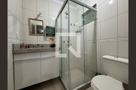 Casa de condomínio à venda com 296m², 4 quartos e 3 vagasSuíte 2 - Banheiro