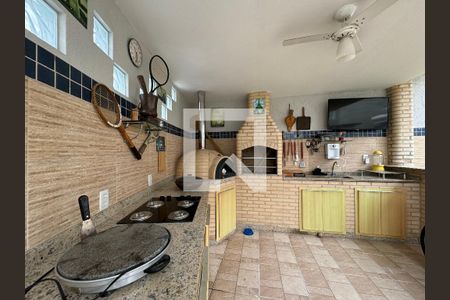 Casa de condomínio à venda com 296m², 4 quartos e 3 vagasÁrea externa