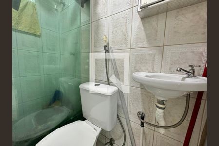 Casa de condomínio à venda com 296m², 4 quartos e 3 vagasÁrea de Serviço - Banheiro