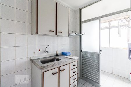Cozinha de apartamento para alugar com 1 quarto, 40m² em Bela Vista, São Paulo