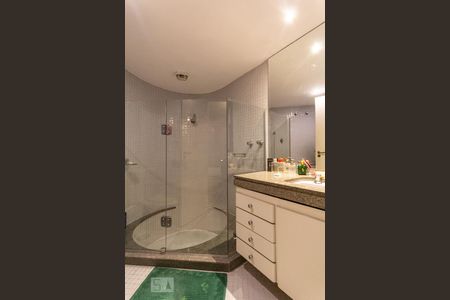 Apartamento à venda com 129m², 3 quartos e 2 vagas