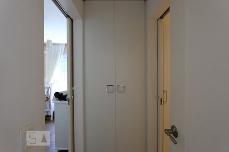 Apartamento à venda com 103m², 2 quartos e 2 vagascorredor