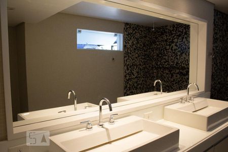 Apartamento para alugar com 230m², 4 quartos e 3 vagasBanheiro da Suíte 3