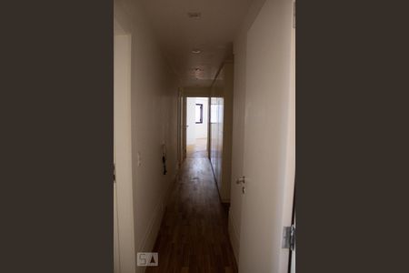 Apartamento para alugar com 230m², 4 quartos e 3 vagasCorredor