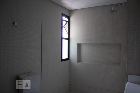 Apartamento para alugar com 230m², 4 quartos e 3 vagasBanheiro da Suíte 1