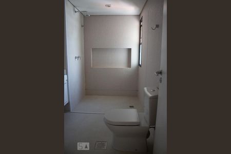 Apartamento para alugar com 230m², 4 quartos e 3 vagasBanheiro da Suíte 2