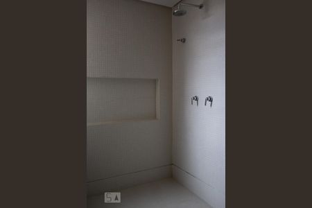 Apartamento para alugar com 230m², 4 quartos e 3 vagasBanheiro da Suíte 1