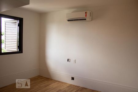 Apartamento para alugar com 230m², 4 quartos e 3 vagasSuíte 2