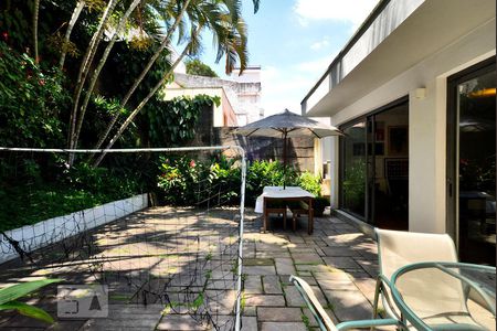 Casa à venda com 250m², 3 quartos e 2 vagasÁrea comum