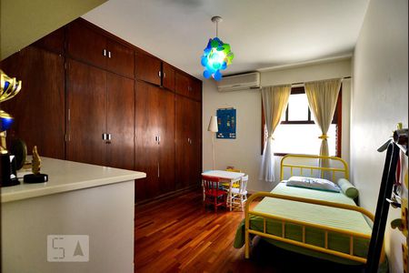 Casa à venda com 250m², 3 quartos e 2 vagasQuarto 2