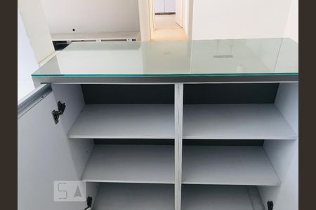 Apartamento à venda com 49m², 2 quartos e 1 vaga Apartamento à venda com 49m², 2 quartos e 1 vagaCozinha - Armários