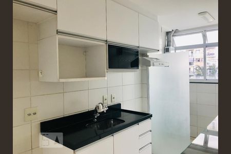 Apartamento à venda com 49m², 2 quartos e 1 vaga Apartamento à venda com 49m², 2 quartos e 1 vagaCozinha