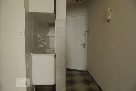Cozinha de kitnet/studio para alugar com 1 quarto, 18m² em Vila Buarque, São Paulo
