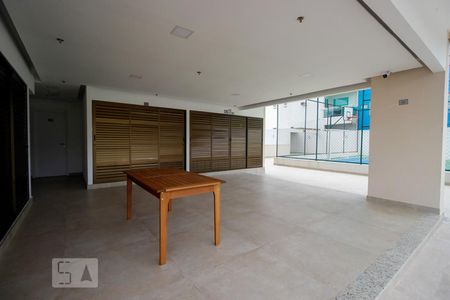 Apartamento à venda com 74m², 2 quartos e 1 vaga Apartamento à venda com 74m², 2 quartos e 1 vagaÁrea Externa