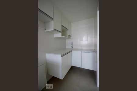 Apartamento à venda com 74m², 2 quartos e 1 vaga Apartamento à venda com 74m², 2 quartos e 1 vagaCozinha