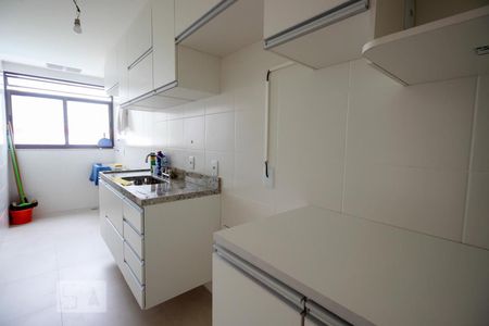 Apartamento à venda com 74m², 2 quartos e 1 vaga Apartamento à venda com 74m², 2 quartos e 1 vagaCozinha