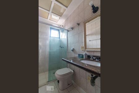 Apartamento à venda com 315m², 3 quartos e 3 vagasBanheiro do Quarto 2