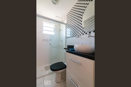 Banheiro de apartamento para alugar com 2 quartos, 48m² em Vila Rio, Guarulhos