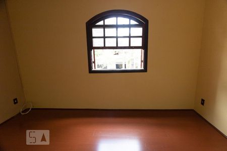 Casa à venda com 140m², 3 quartos e 3 vagas Casa à venda com 140m², 3 quartos e 3 vagasDormitório 2