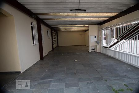 Casa à venda com 140m², 3 quartos e 3 vagas Casa à venda com 140m², 3 quartos e 3 vagasGaragem