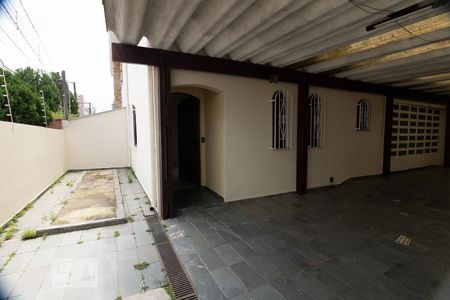 Casa à venda com 140m², 3 quartos e 3 vagas Casa à venda com 140m², 3 quartos e 3 vagasGaragem