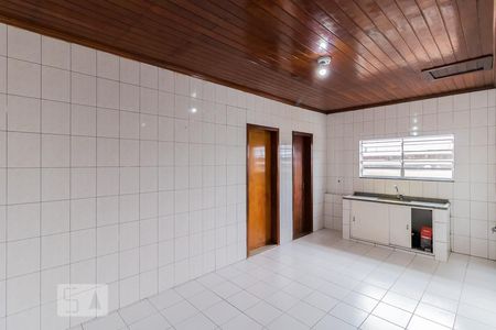 Cozinha de casa para alugar com 2 quartos, 70m² em Vila Bancária, São Paulo