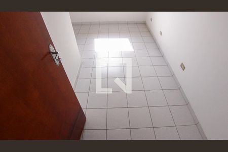 Quarto 1 de casa para alugar com 2 quartos, 70m² em Vila Bancária, São Paulo