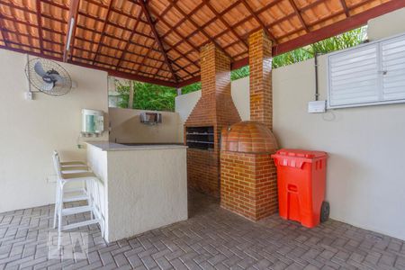 Apartamento à venda com 56m², 2 quartos e sem vagaÁrea Comum - Churrasqueira