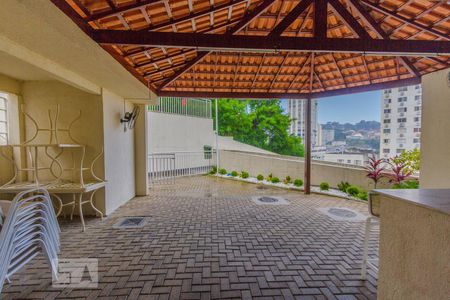 Apartamento à venda com 56m², 2 quartos e sem vagaÁrea Comum - Churrasqueira
