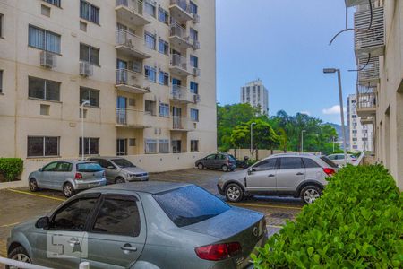 Apartamento à venda com 56m², 2 quartos e sem vagaÁrea Comum - Acesso aos Blocos / Estacionamentos