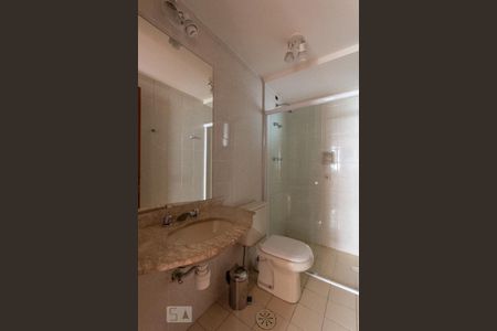 Banheiro de apartamento à venda com 3 quartos, 92m² em Jardim Londrina, São Paulo