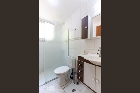 Banheiro de apartamento para alugar com 2 quartos, 50m² em Jardim Caboré, São Paulo