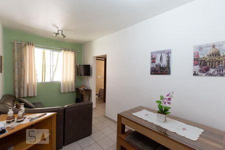 Sala de apartamento para alugar com 2 quartos, 50m² em Jardim Caboré, São Paulo