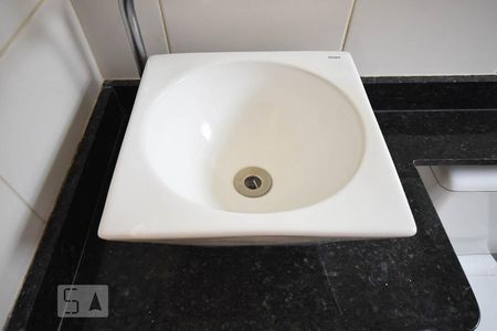 Detalhe do Banheiro de apartamento à venda com 2 quartos, 48m² em Paraisópolis, São Paulo