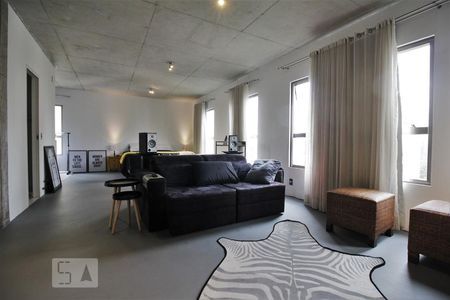 Sala de apartamento para alugar com 1 quarto, 70m² em Jardim Fonte do Morumbi, São Paulo