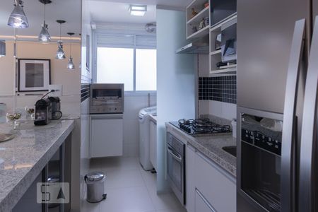 Apartamento para alugar com 70m², 2 quartos e 2 vagasCozinha